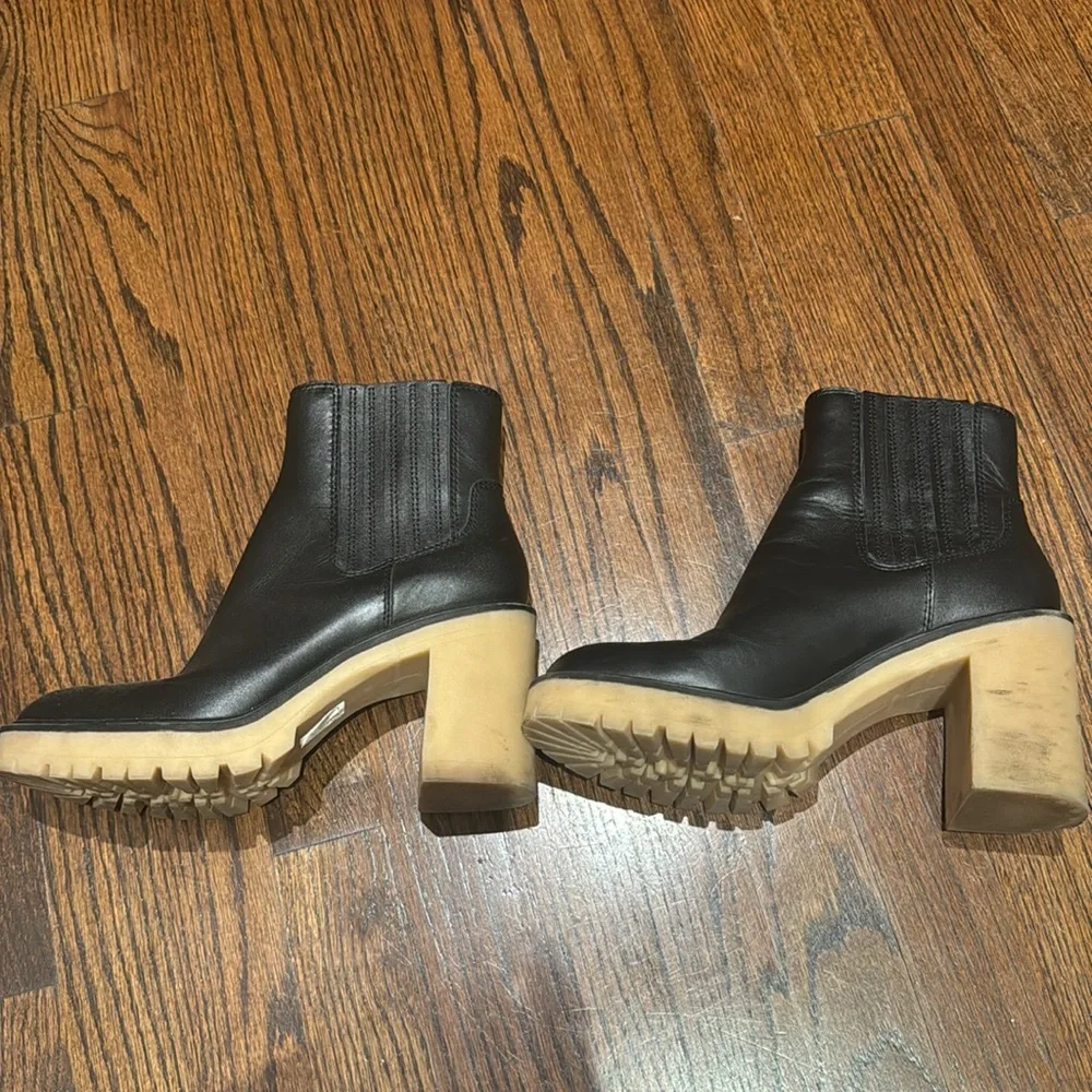 Dolce Vita Heeled Black Booties - Picture 2 of 6